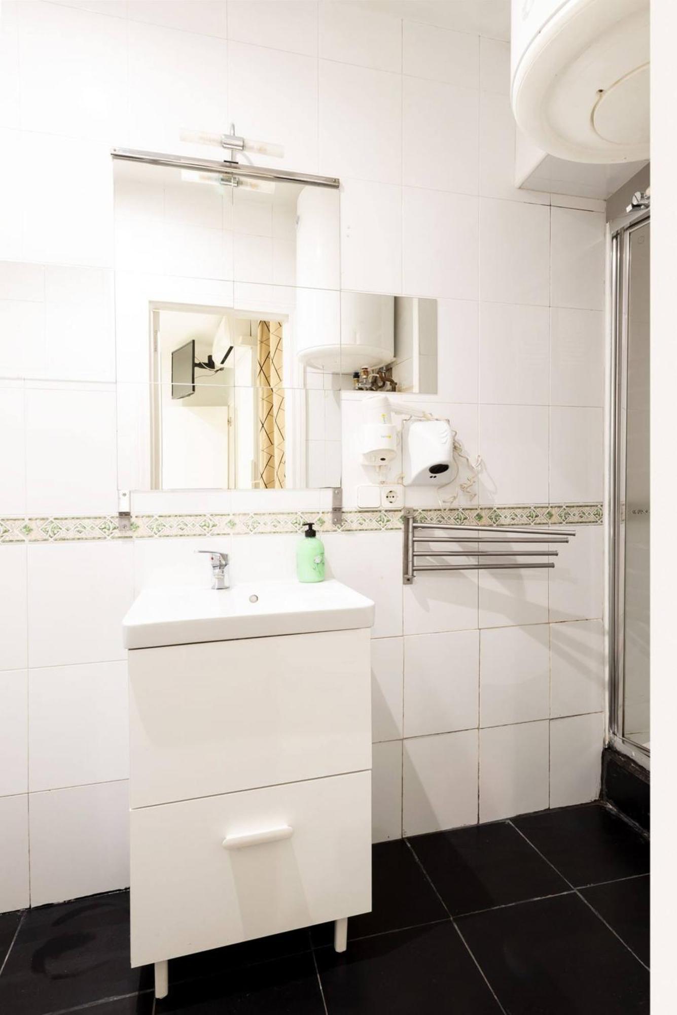 Apartamentos Day Madrid Tribunal Centro Gran Via Sol Kültér fotó