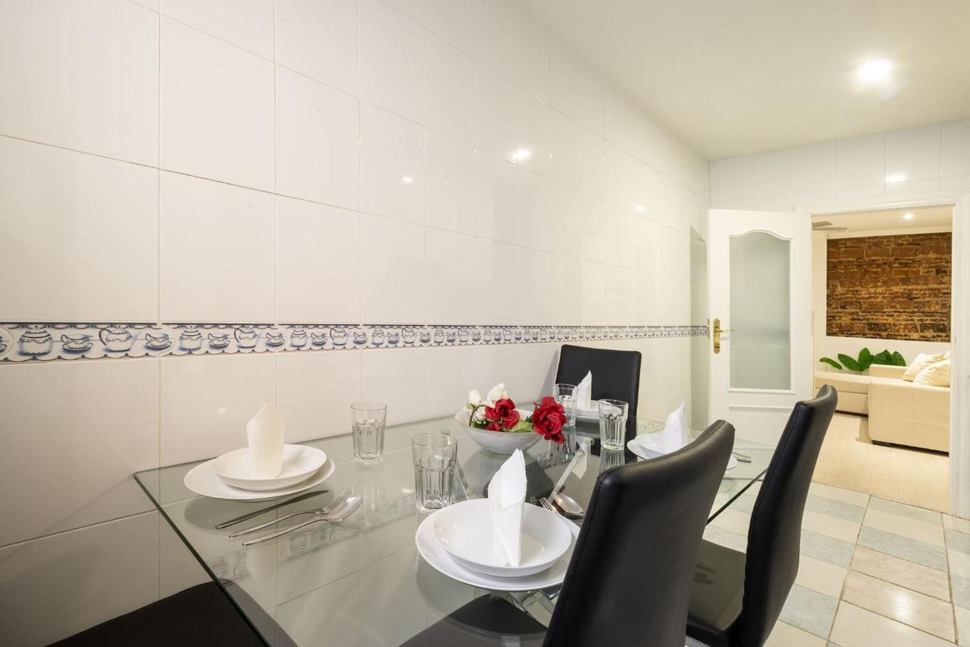 Apartamentos Day Madrid Tribunal Centro Gran Via Sol Kültér fotó