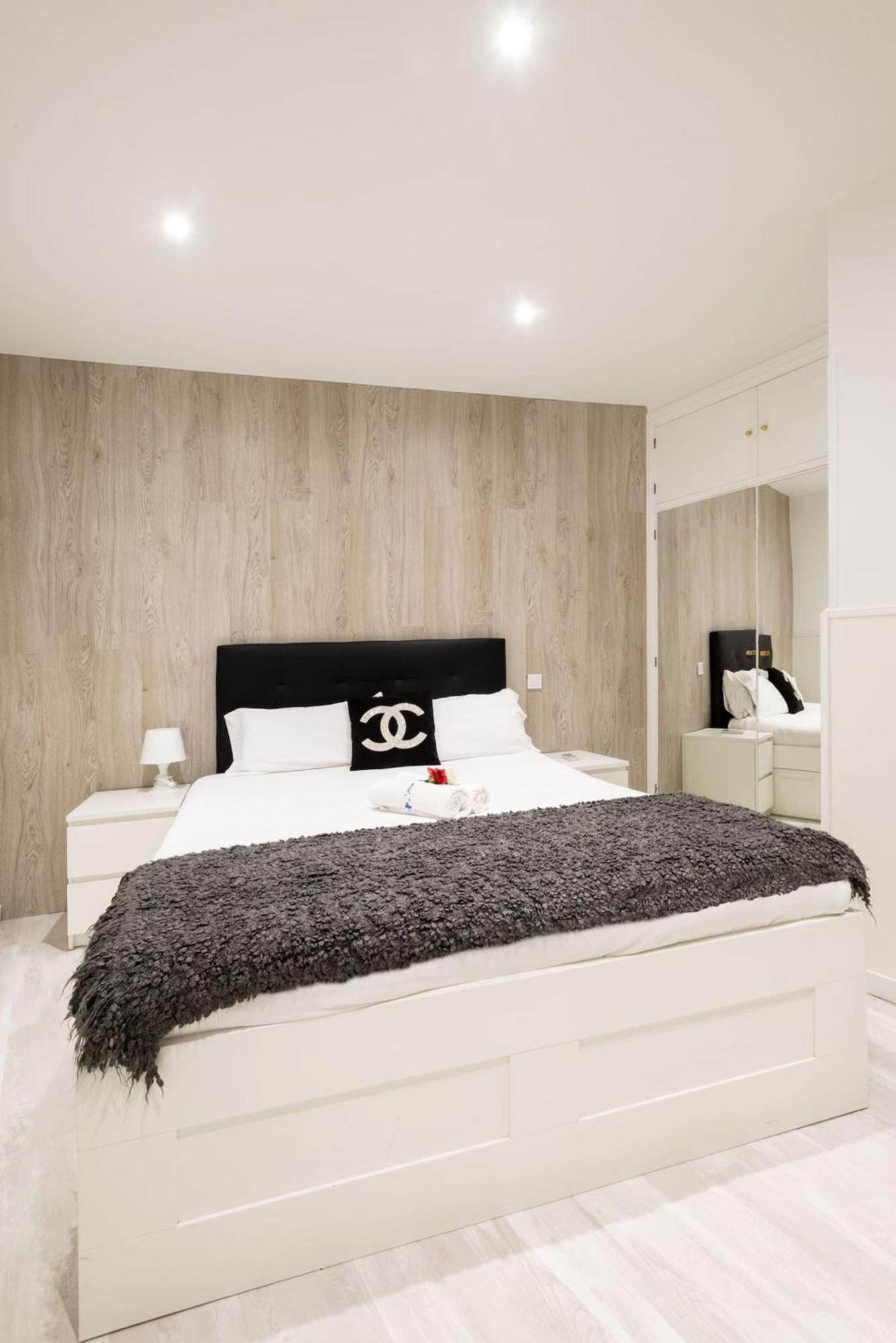 Apartamentos Day Madrid Tribunal Centro Gran Via Sol Kültér fotó