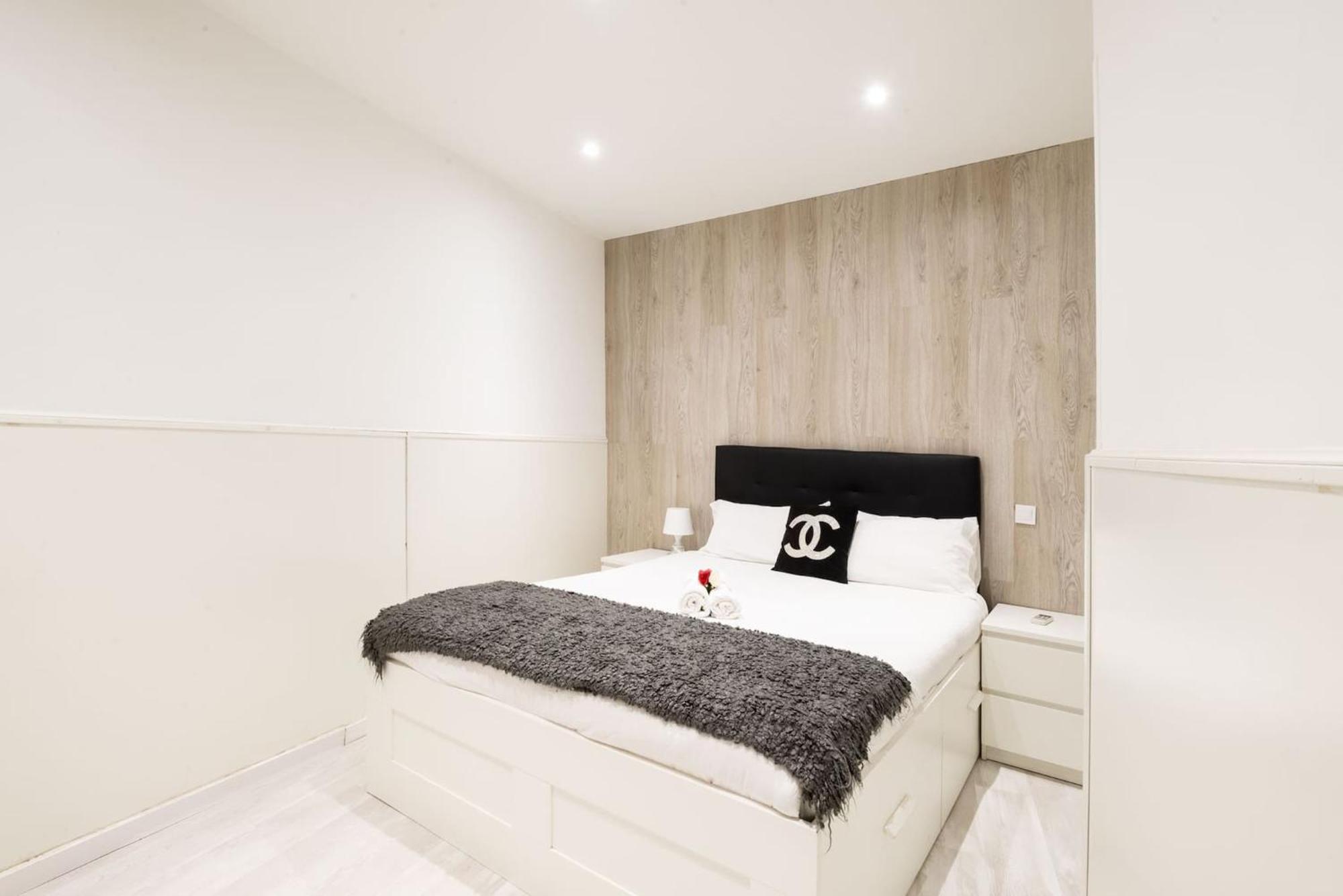 Apartamentos Day Madrid Tribunal Centro Gran Via Sol Kültér fotó