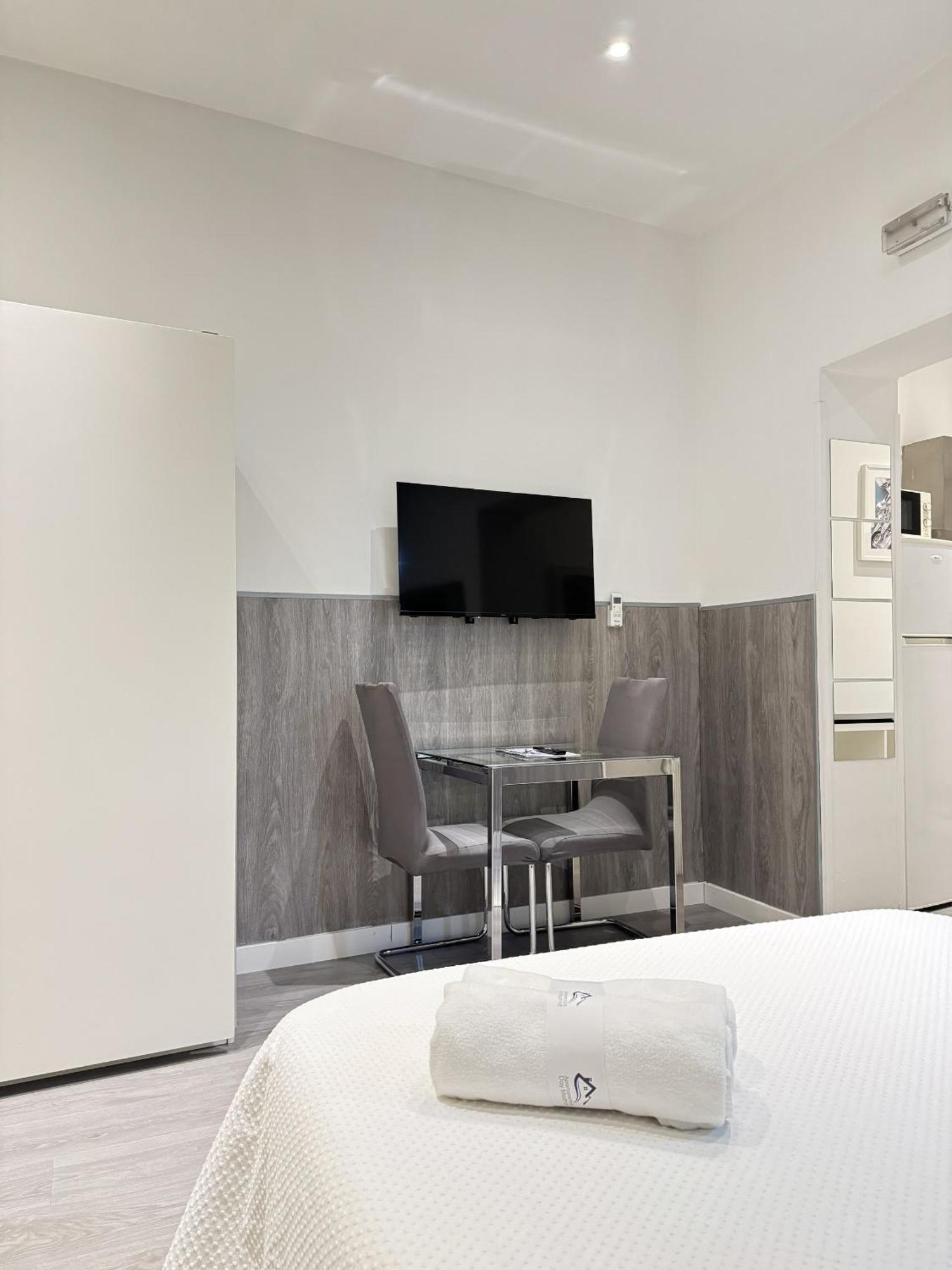 Apartamentos Day Madrid Tribunal Centro Gran Via Sol Kültér fotó