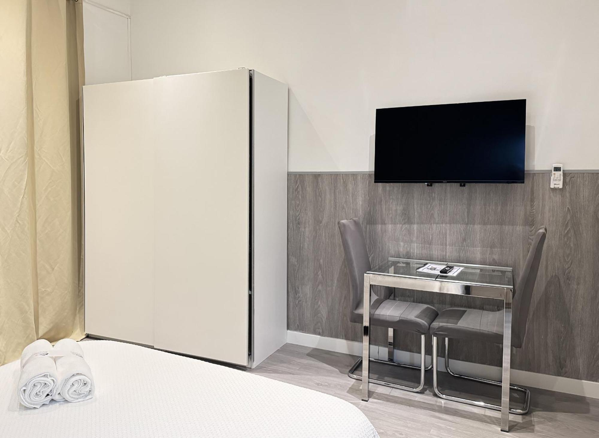 Apartamentos Day Madrid Tribunal Centro Gran Via Sol Kültér fotó